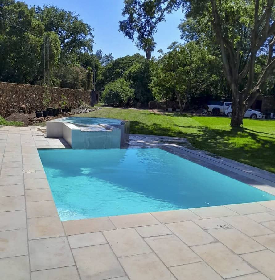 Swimming pool built for Handre van Niekerk by Cosmo Pools